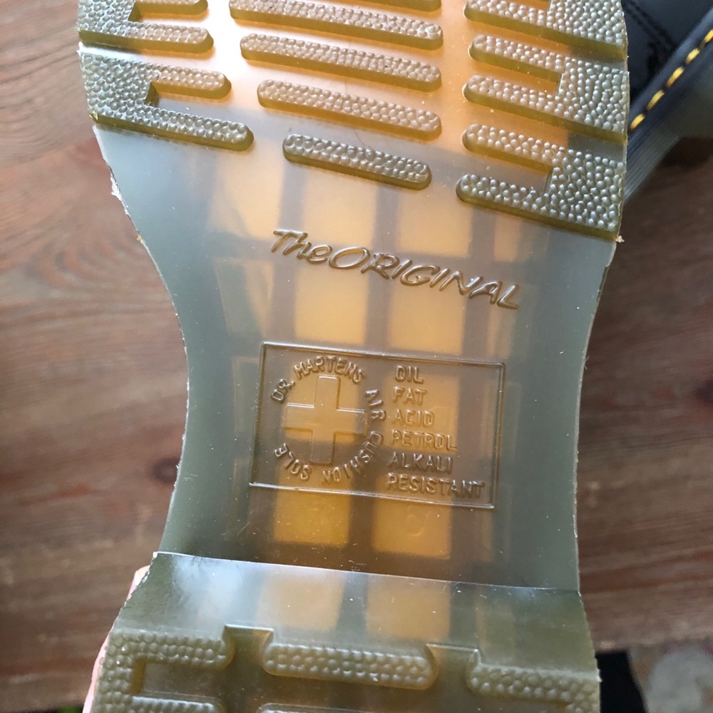 Dr Marten Patent Leather Chelsea Boot 2976 - Picture 12 of 14
